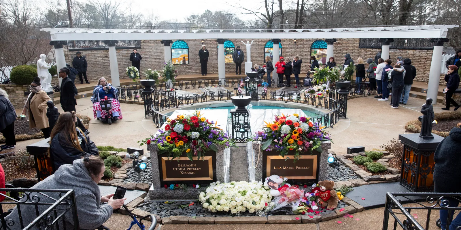 Graves of Lisa Marie Presley and Benjamin Keough